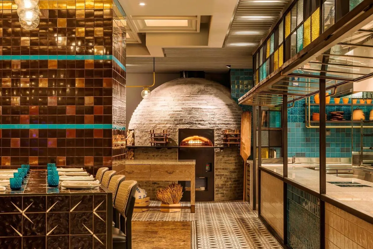 ***** Hotel Sheraton Mall Of The Emirates Hotel, Dubai United Arab Emirates