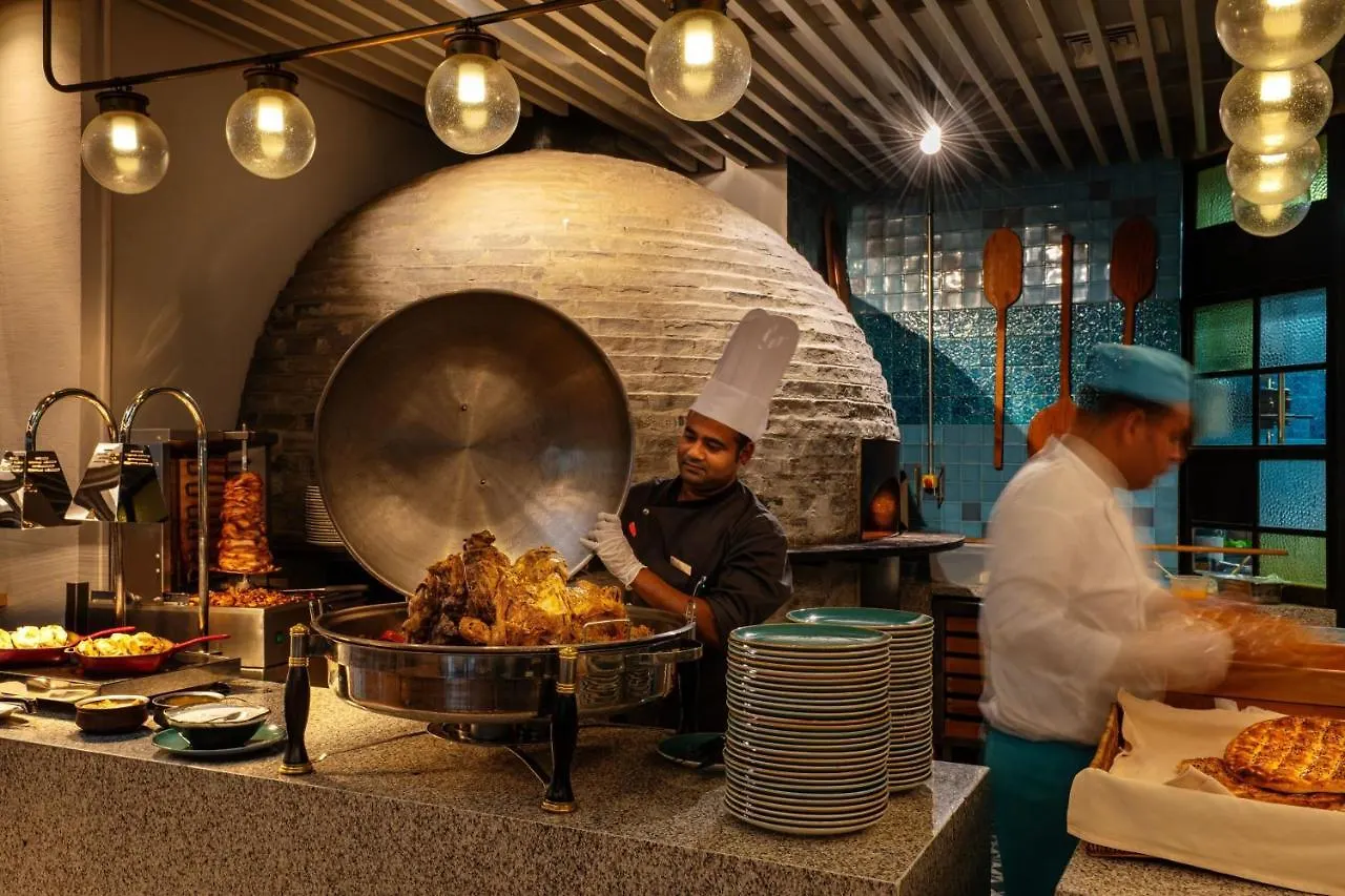 Sheraton Mall Of The Emirates Hotel, Dubai 5*,  United Arab Emirates
